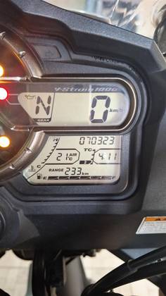 SUZUKI V-STROM 1000 ABS SUZUKI V-STROM 1000 ABS